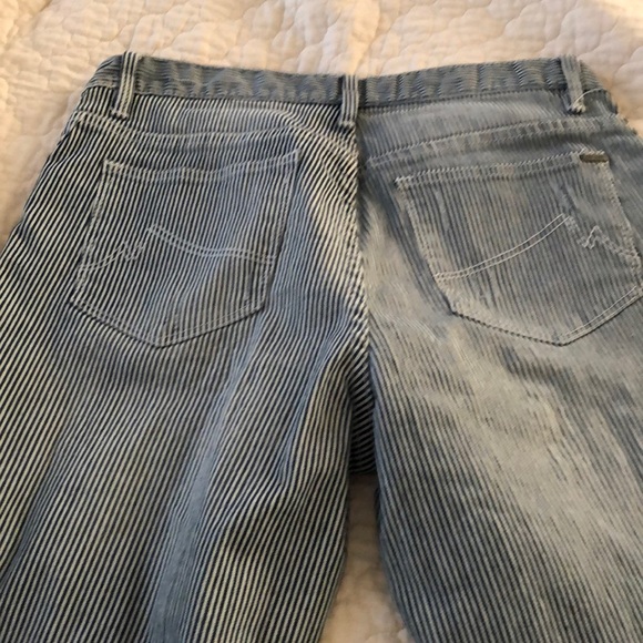 Jeans - Picture 3 of 3